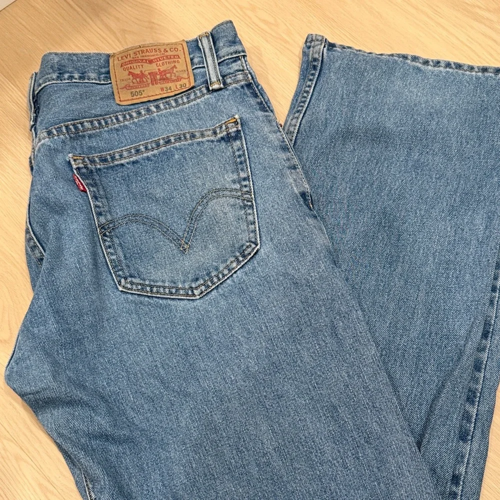 Levi’s 505 100% cotton